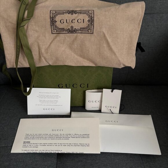 Gucci GG Small Marmont Matelasse Shoulder Bag in Brown - Picture 6 of 12